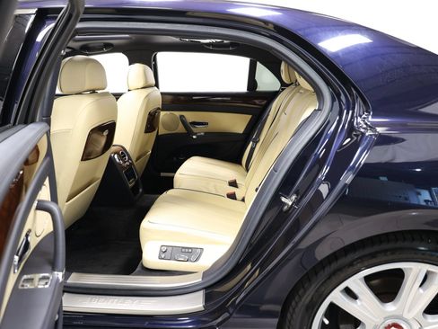 Used 2015 Bentley Flying Spur V8 AWD/4WD image 46