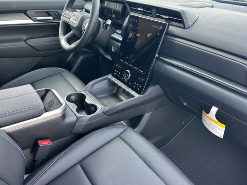 New 2026 GMC Terrain Elevation FWD image 17