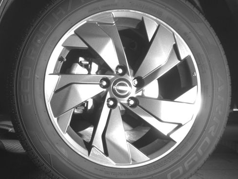 Used 2025 Nissan Rogue SV FWD image 12