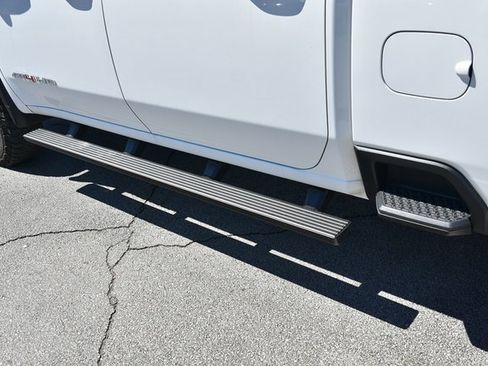 Certified 2024 GMC Sierra 2500 AT4 image 11