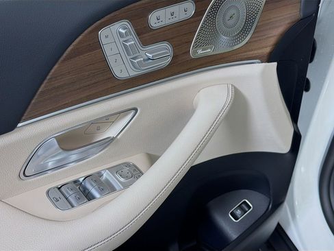 New 2026 Mercedes-Benz GLS 450 4MATIC image 21