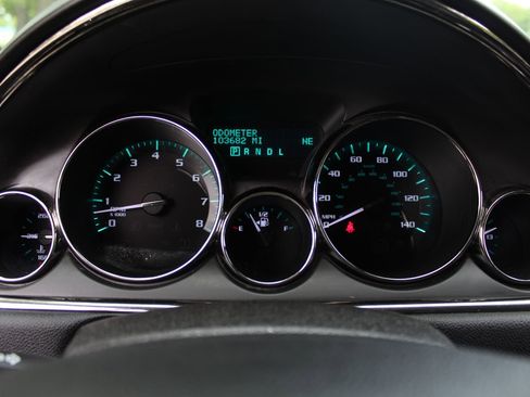 Used 2013 Buick Enclave Leather FWD image 17