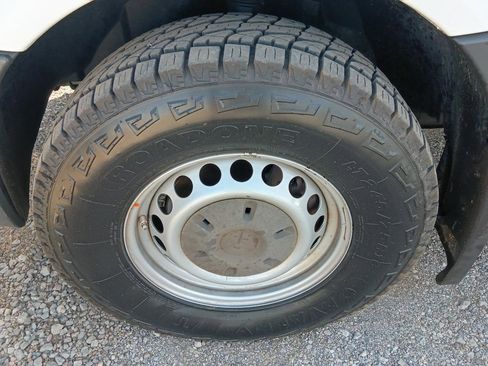 Used 2013 Mercedes-Benz Sprinter 2500 image 20