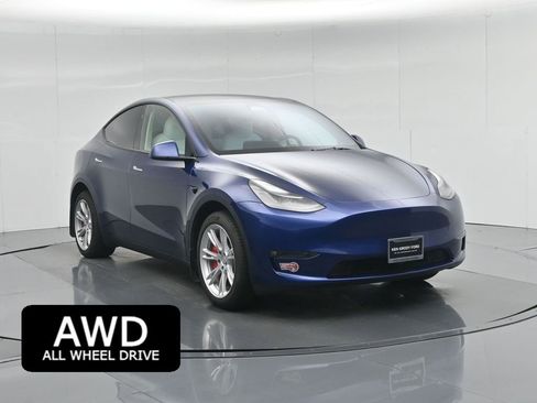 Used 2024 Tesla Model Y Long Range image 1