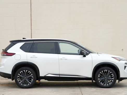 Used 2024 Nissan Rogue Platinum w/ Platinum Premium Package FWD image 51
