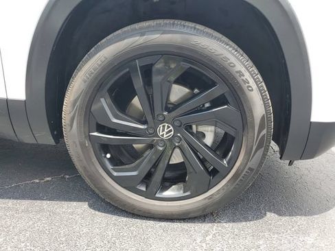 Used 2023 Volkswagen Atlas SE FWD image 5
