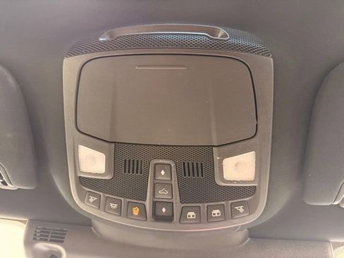 Used 2022 Lincoln Nautilus Reserve AWD/4WD image 38