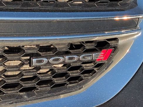 Used 2019 Dodge Grand Caravan SE w/ UConnect Hands-Free Group image 12