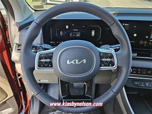 New 2026 Kia Carnival SX image 13