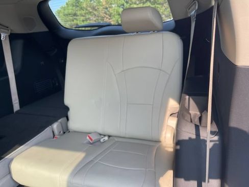 Used 2020 Buick Enclave Premium w/ Sun and Sites Package FWD image 19