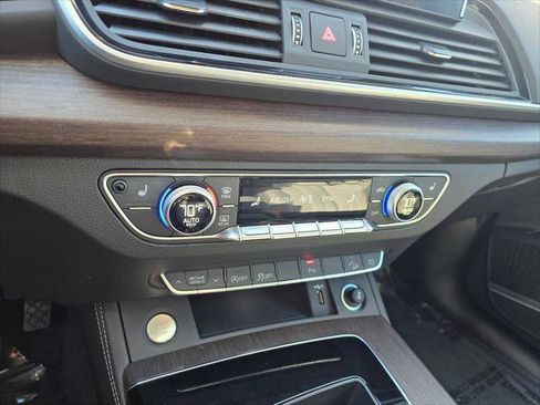 Used 2024 Audi Q5 2.0T Premium Plus w/ Premium Plus Package image 30