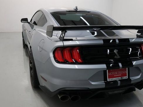 Used 2022 Ford Mustang Shelby GT500 w/ Carbon Fiber Track Pack RWD image 64