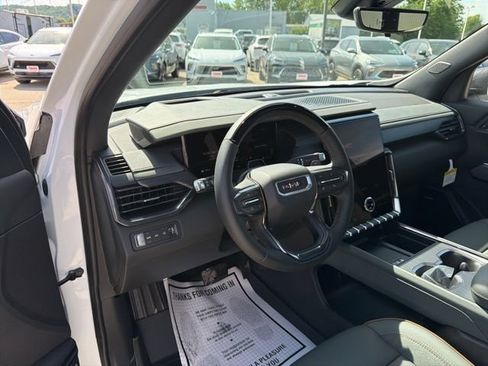 New 2026 GMC Acadia AT4 w/ Super Cruise Package AWD/4WD image 10