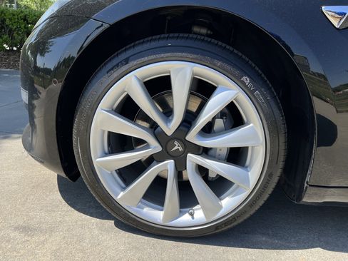 Used 2019 Tesla Model 3 Long Range AWD/4WD image 13