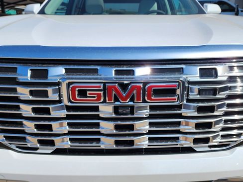 New 2026 GMC Terrain Denali image 10