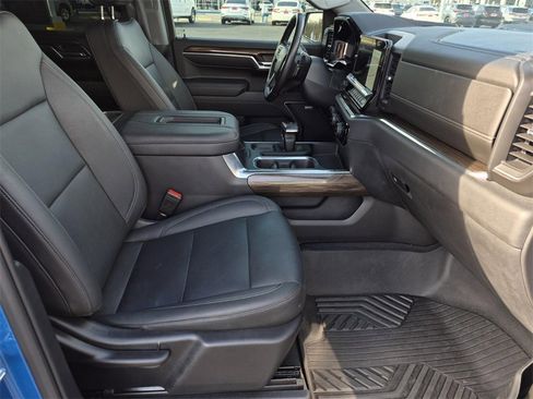 Used 2022 Chevrolet Silverado 1500 LT Trail Boss w/ LT Trail Boss Premium Package image 13