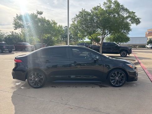 Used 2024 Toyota Corolla SE image 4