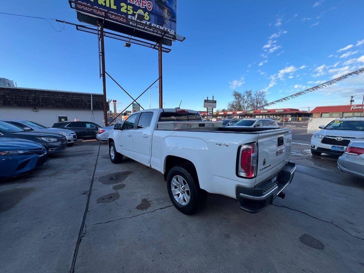 Used 2016 GMC Canyon SLE w/ SLE Convenience Package AWD/4WD image 5
