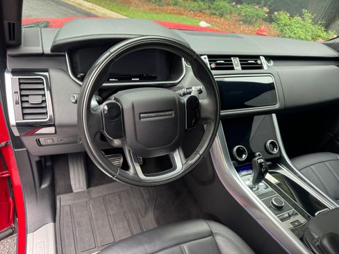 Used 2019 Land Rover Range Rover Sport Supercharged AWD/4WD image 24