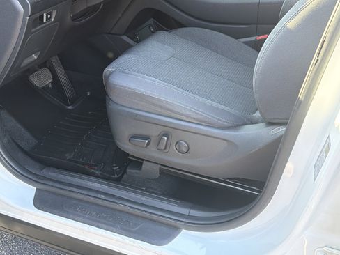 Used 2023 Hyundai Santa Fe SEL AWD/4WD image 15