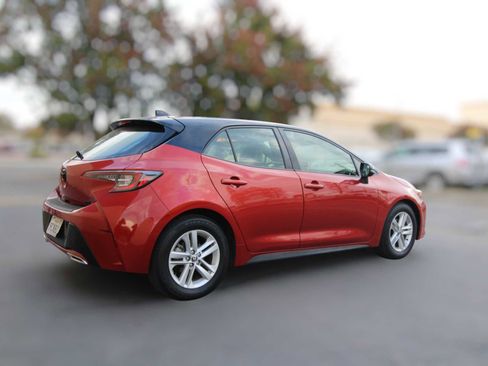 Used 2016 Toyota Camry XLE image 29