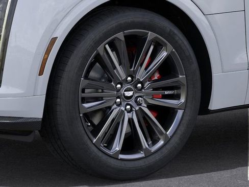 New 2026 Cadillac Lyriq V w/ Exterior Carbon Fiber Package image 9