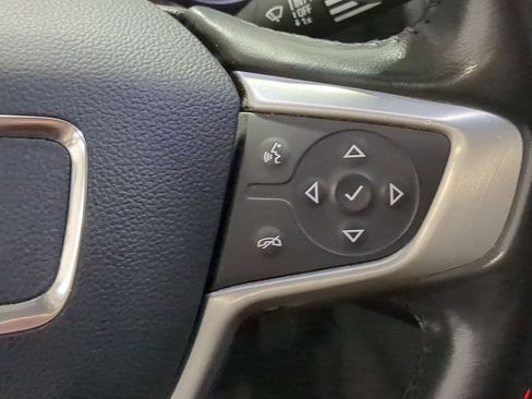 Used 2020 GMC Terrain SLE w/ Driver Convenience Package FWD image 30