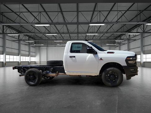 New 2026 RAM 3500 Tradesman AWD/4WD image 5