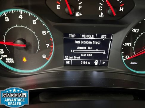 Used 2022 Chevrolet Malibu LT FWD image 2