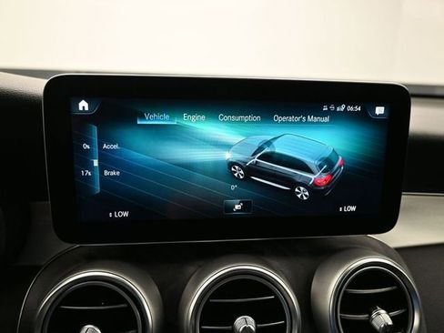 Used 2022 Mercedes-Benz GLC 300 image 21