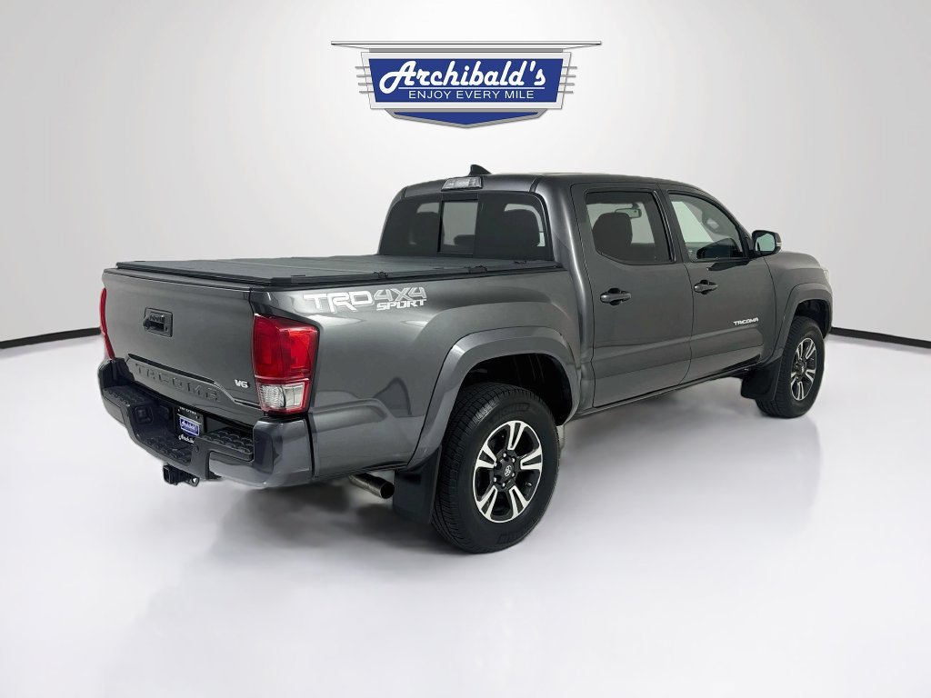 Used 2017 Toyota Tacoma TRD Sport w/ Premium & Technology Package AWD/4WD image 8