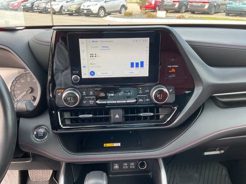 Used 2023 Toyota Highlander XSE image 22