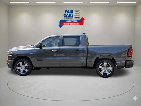 New 2026 RAM 1500 Express AWD/4WD image 10