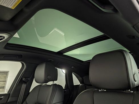 New 2026 Porsche Macan image 30