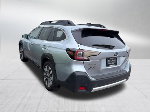 Used 2023 Subaru Outback Limited AWD/4WD image 8