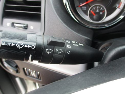 Used 2017 Dodge Grand Caravan GT image 26