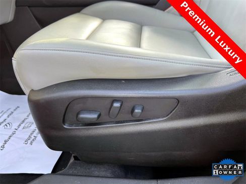 Used 2023 Cadillac XT4 Premium Luxury w/ Cold Weather Package image 20