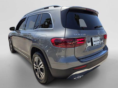 New 2026 Mercedes-Benz GLB 250 image 3