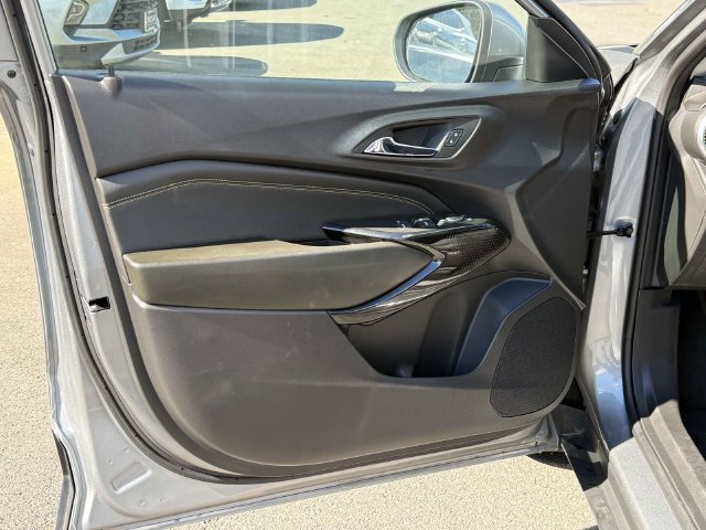 Used 2026 Chevrolet Trax LT FWD image 9