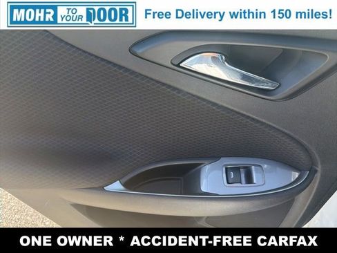 Used 2023 Chevrolet Malibu LT FWD image 30