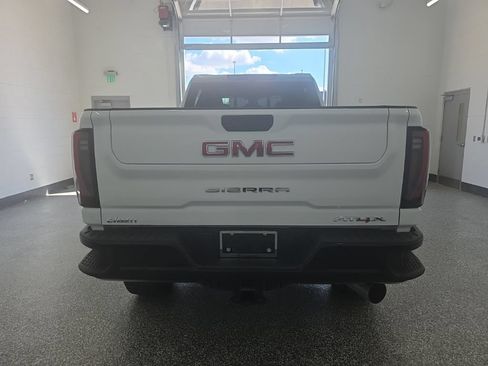Used 2026 GMC Sierra 2500 AT4X AWD/4WD image 4