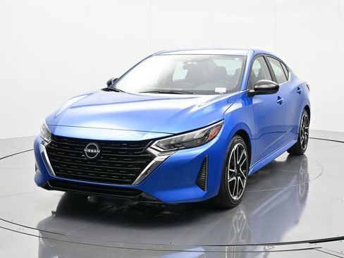 Used 2025 Nissan Sentra SR image 1