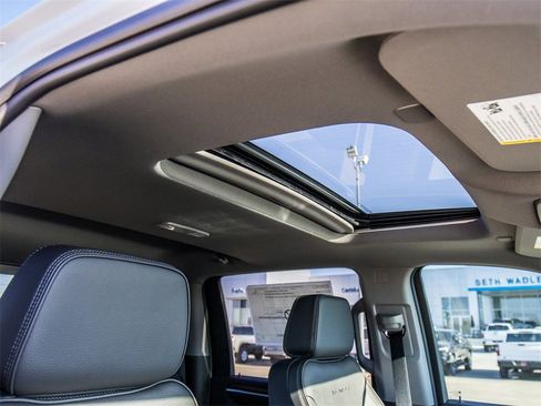 New 2026 GMC Sierra 3500 Denali w/ Denali Reserve Package image 17