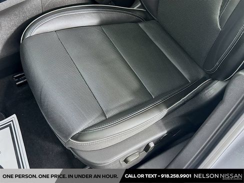 Used 2021 Buick Envision Essence FWD image 18