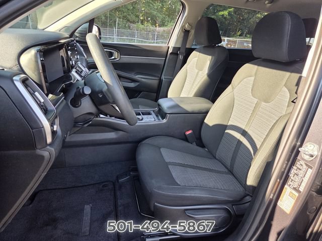 Used 2023 Kia Sorento LX FWD image 9