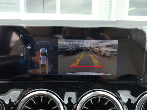 Certified 2025 Mercedes-Benz GLA 250 4MATIC image 20
