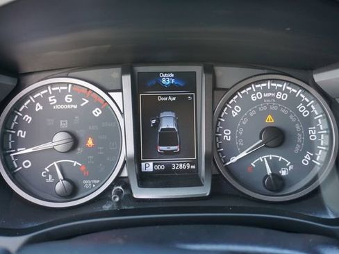 Used 2023 Toyota Tacoma TRD Sport RWD image 11