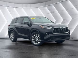 Used 2023 Toyota Highlander Limited video 1
