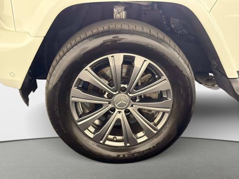 Used 2025 Mercedes-Benz G 550 image 11