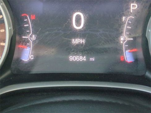 Used 2019 Jeep Compass Limited image 30